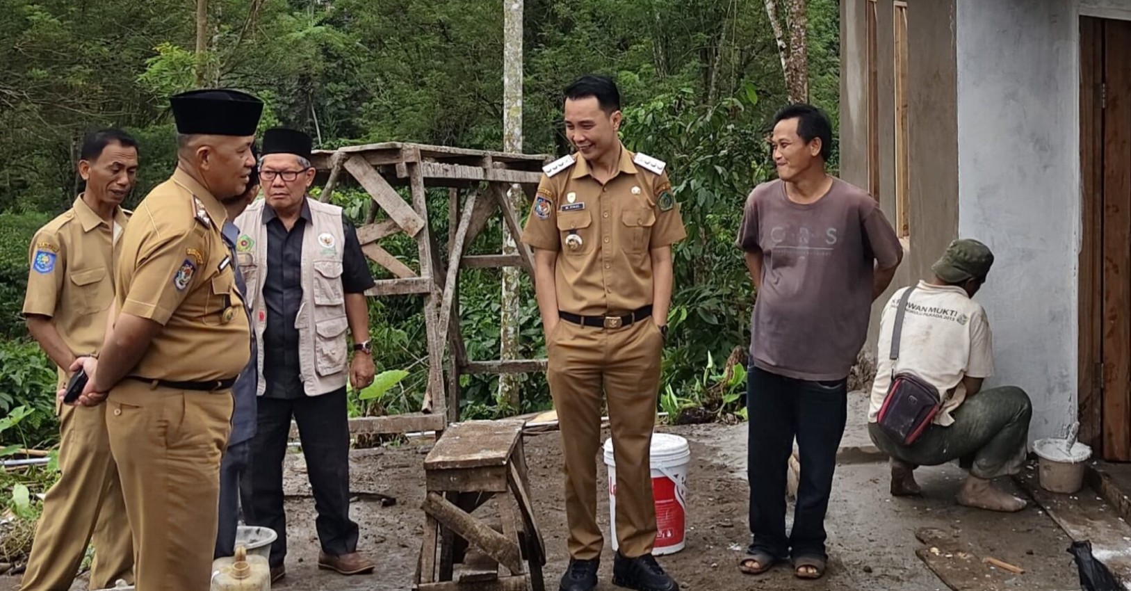 Bupati Fikri Tinjau Program Bedah Rumah di Desa Pahlawan, Hunian Tak Layak Kini Berubah Menjadi Rumah Permanen